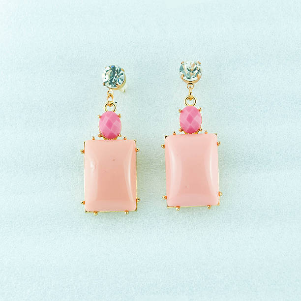 istock The beauty Earrings 460858315