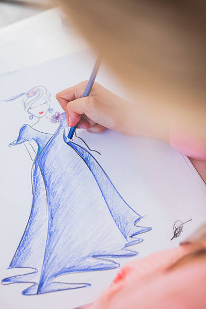 istock Blonde artistic woman drawing 460897809