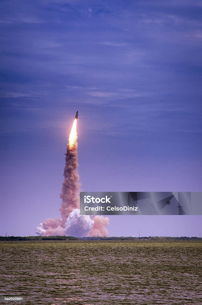 Lanzamiento de Atlantis-STS - 135 - Foto de stock de Acontecimientos en las noticias libre de derechos