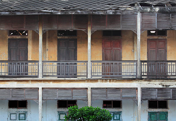 istock Old house in Thailand 461026455