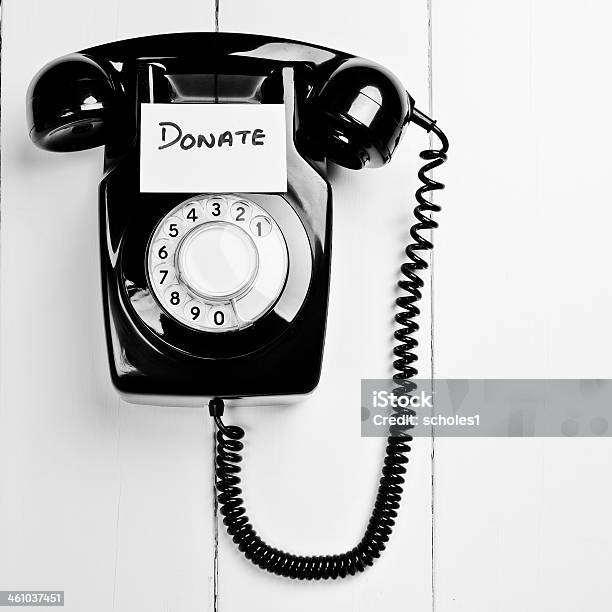 Spenden Sie Per Telefon Stockfoto und mehr Bilder von Alt - Alt, Spende für wohltätige Zwecke, Telefon