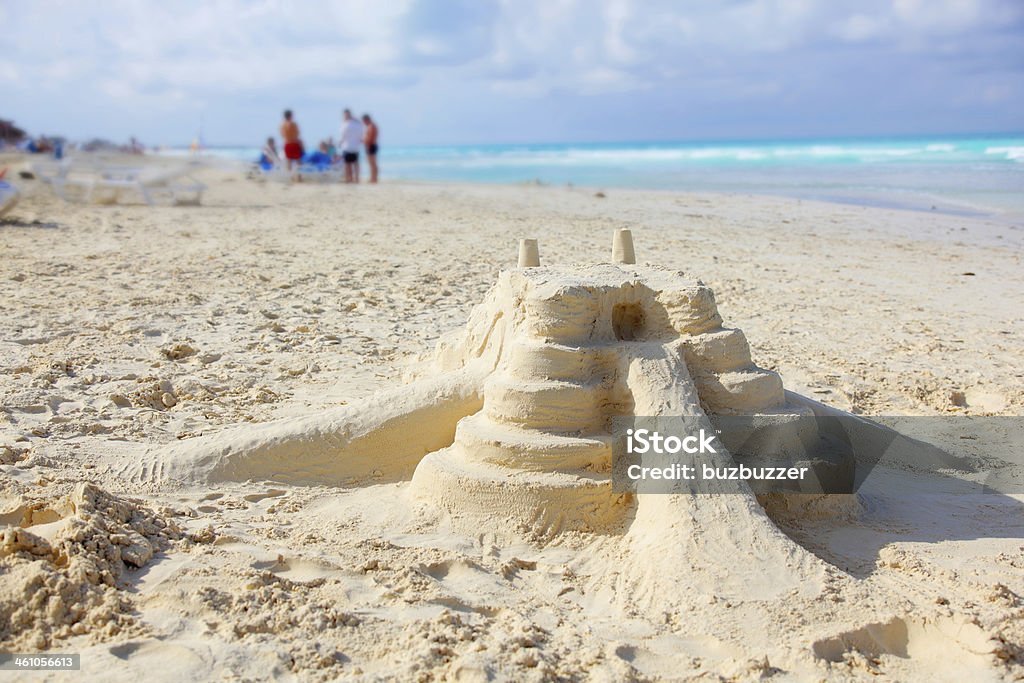 Sand Castle auf einen Karibik-Strand - Lizenzfrei Atlantik Stock-Foto