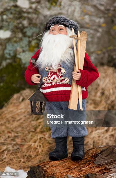 Foto de Santa e mais fotos de stock de Artigo de decoração - Artigo de decoração, Barba, Boneca