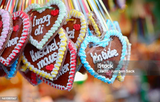 Alemão Eu Te Amo Corações De Gengibre - Fotografias de stock e mais imagens de Mercado de Natal - Mercado de Natal, Nuremberga, Alemanha