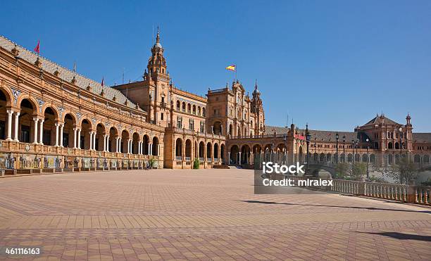 Plaza De Espana A Siviglia Spagna - Fotografie stock e altre immagini di Andalusia - Andalusia, Architettura, Arco - Architettura