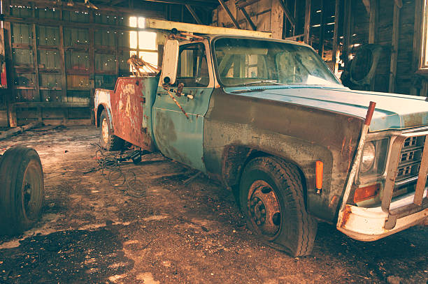 istock Grunge Towing Company 461139321