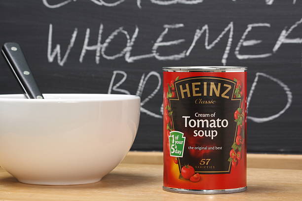 ハインツクリームのトマトスープ - h j heinz company ストックフォトと画像