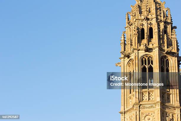 Casas Del Parlamento En Londres Inglaterra Foto de stock y más banco de imágenes de Aire libre - Aire libre, Almenada, Arquitectura
