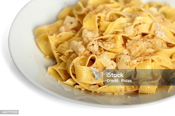 Photo libre de droit de Fettuccine De Pâtes Pappardelle Al Gorgonzola banque d'images et plus d'images libres de droit de Aliment - Aliment, Assiette, Cuisine italienne