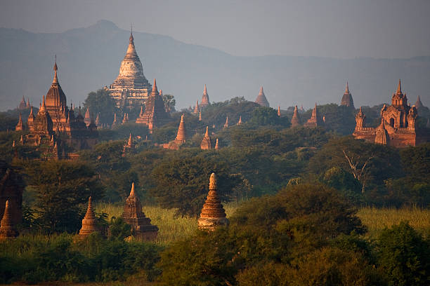 Myanmar Temple Myanmar Temple bagan archaeological zone stock pictures, royalty-free photos & images