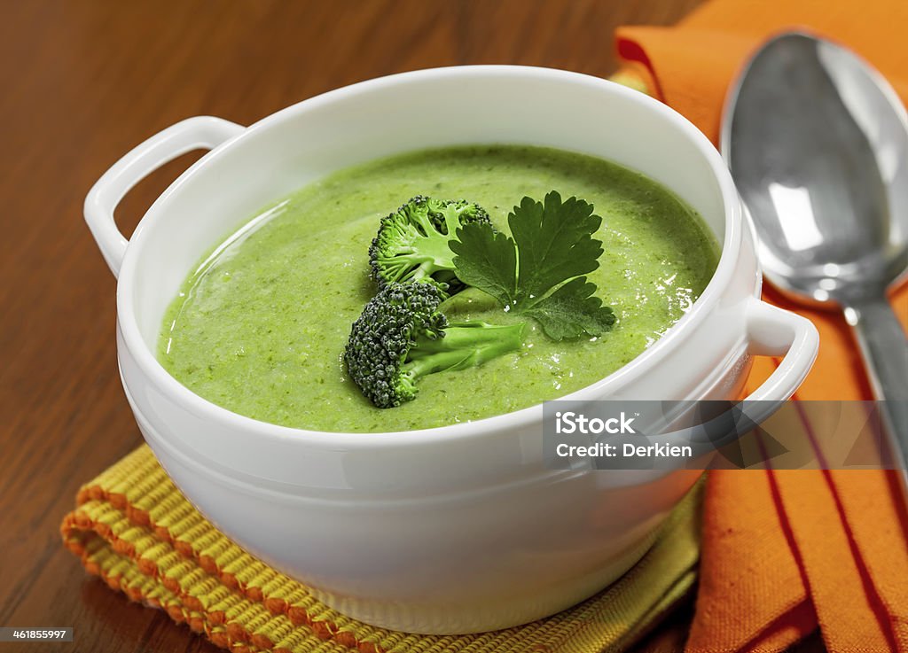 Alimentos, deliciosas sopas - Foto de stock de Crema de bróculi libre de derechos