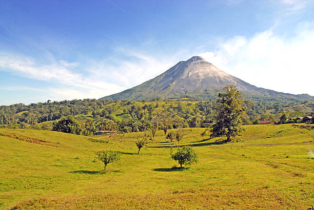 istock Arenal Volcano, Costa Rica 461866601
