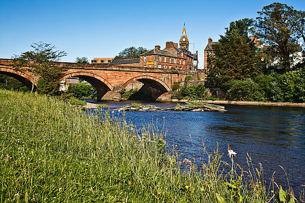 annan ponte e town hall - river annan - fotografias e filmes do acervo