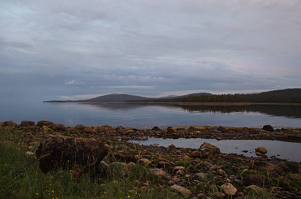 istock : In the evening by  White sea 461940473