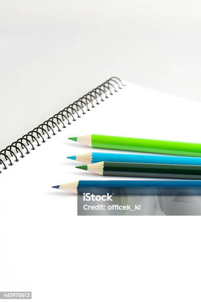 Sketch Pad And Colored Pencils Stock Photo - Download Image Now - Blank, Colored  Pencil, Copy Space - iStock
