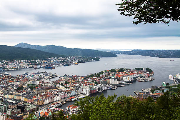widok bergen, norwegia - noway zdjęcia i obrazy z banku zdjęć