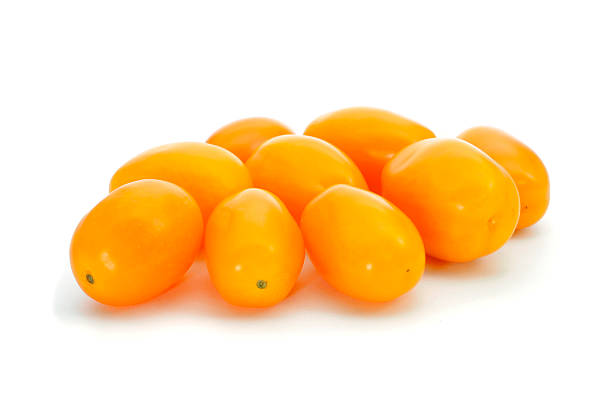 amarelo maduros de ameixa - plum tomato fotos imagens e fotografias de stock