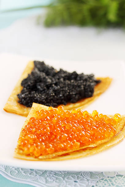 partie du caviar - saltwater fish freshwater fish pond sturgeon photos et images de collection
