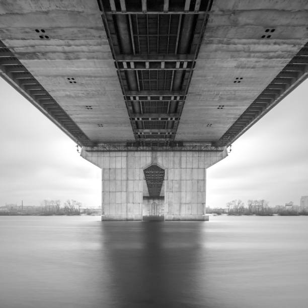 istock Minimalist cityscape with the bridge 462011917