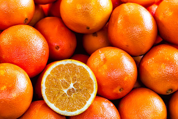 istock Detail of Fresh Oranges 462027763