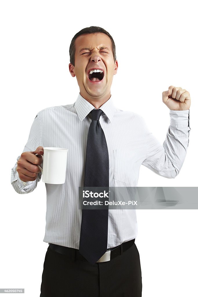 Empresário bocejando, cansado, beber chá ou café - Foto de stock de 30 Anos royalty-free