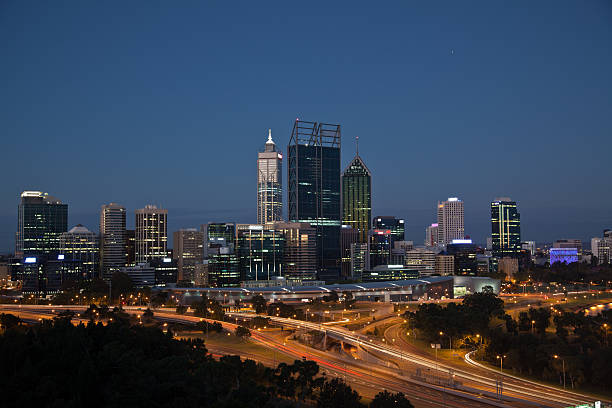 Perth Austrália no crepúsculo - foto de acervo