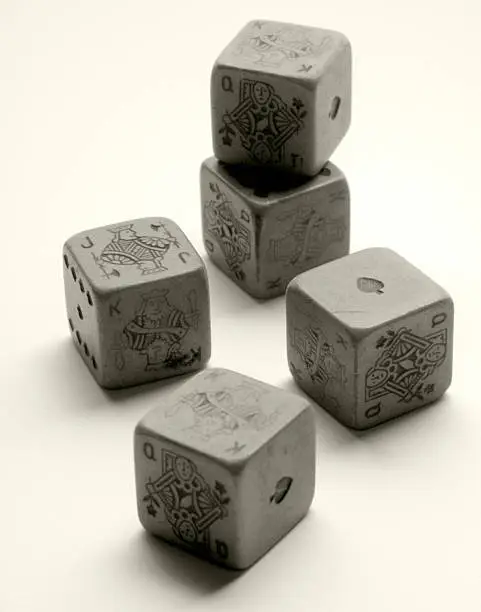 A set of 5 wood dice