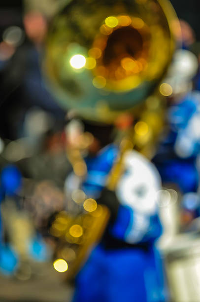 istock abstract and defocused image of a thanksgiving parade 462095969