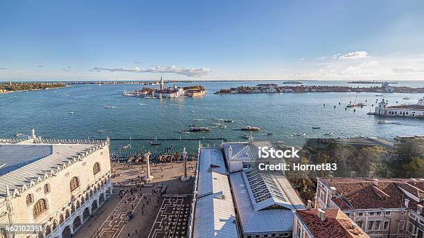 South Ausblick Auf Den Bell Tower Of St Mark Venedig Stockfoto und mehr Bilder von Arrangieren