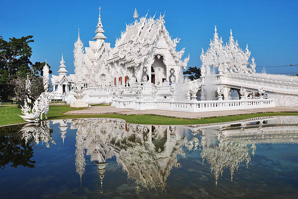 istock Beautiful temple of thailand 462118609