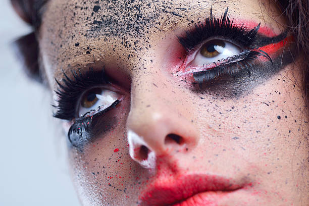 istock Beautiful Woman with  Luxury Makeup 462122033