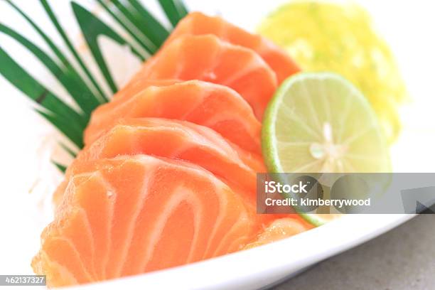 Sashimi - Fotografias de stock e mais imagens de Alimentação Saudável - Alimentação Saudável, Atum - Peixe, Atum-voador