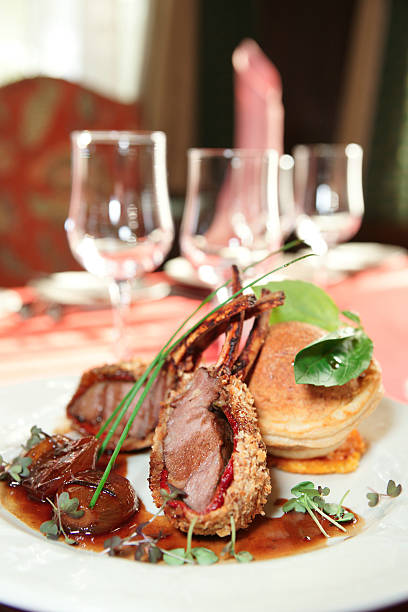 istock Rack of lamb with caramelized onions and bread 462173951