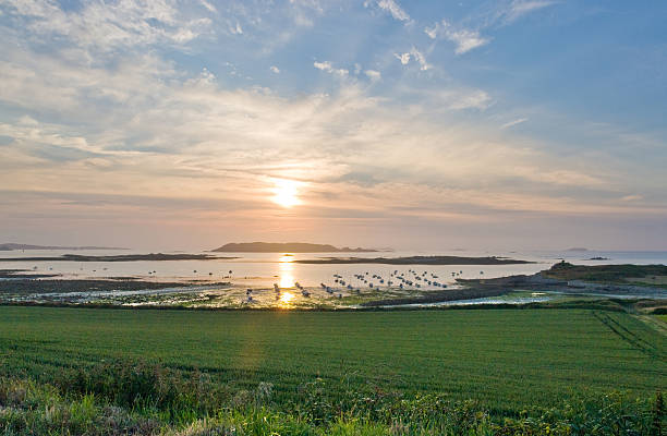 istock sundown at Pink Granite Coast 462186135