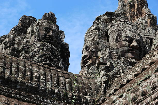 temple bayon, ankor thom, cambodge - ankor photos et images de collection