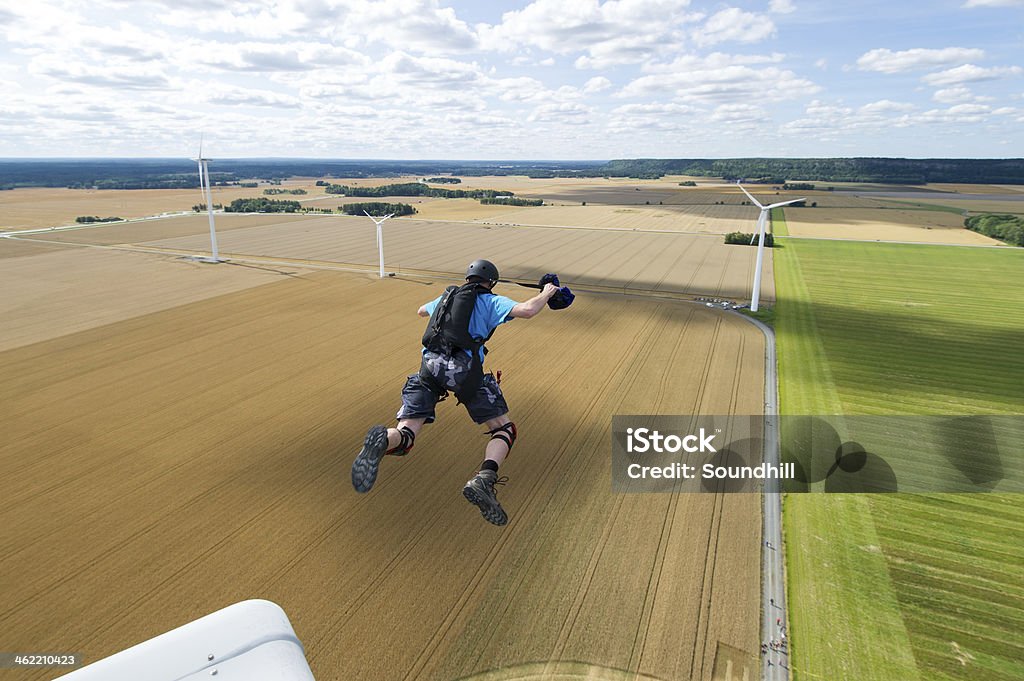 Éolienne BASE jump - Photo de Base Jump libre de droits