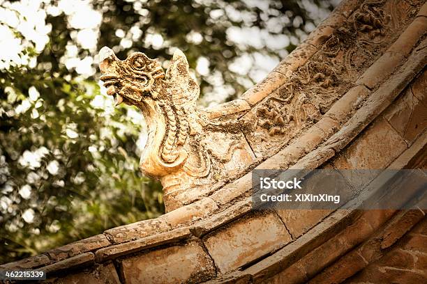 Closeupintagli Sul Tetto Della Pagoda Giorno - Fotografie stock e altre immagini di Albero - Albero, Ambientazione esterna, Ambientazione tranquilla