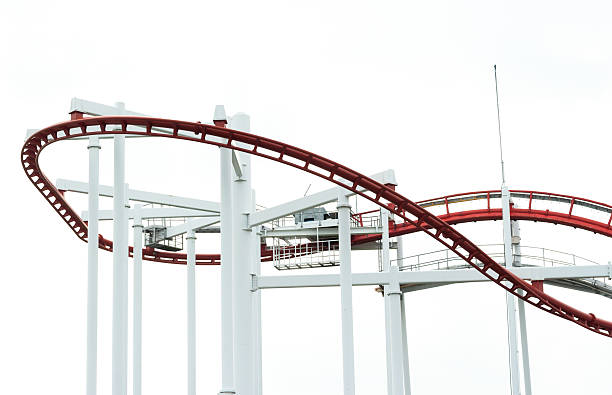 achterbahn track - rollercoaster people amusement park ride red stock-fotos und bilder