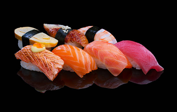 juego de sushi - nigiri fotografías e imágenes de stock