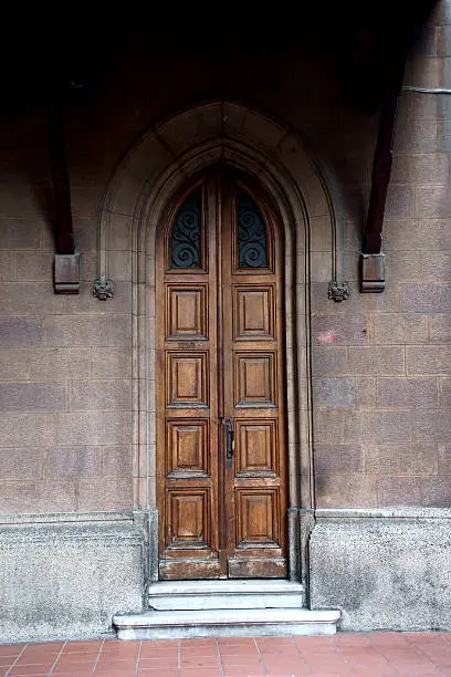 Saint Antoine church door