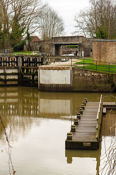 istock Lock on River Medway at Yalding, Kent UK 462277327