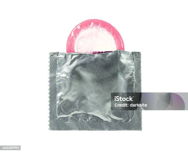 Offene Kondom Stockfoto und mehr Bilder von Kondom - Kondom, Einwickelpapier, AIDS