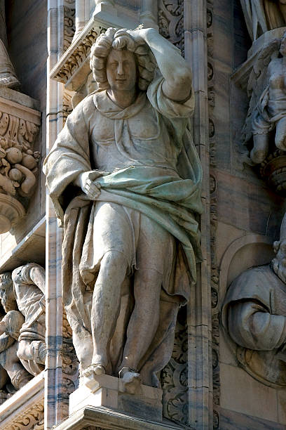 istock italy statue of a women  front 462283221
