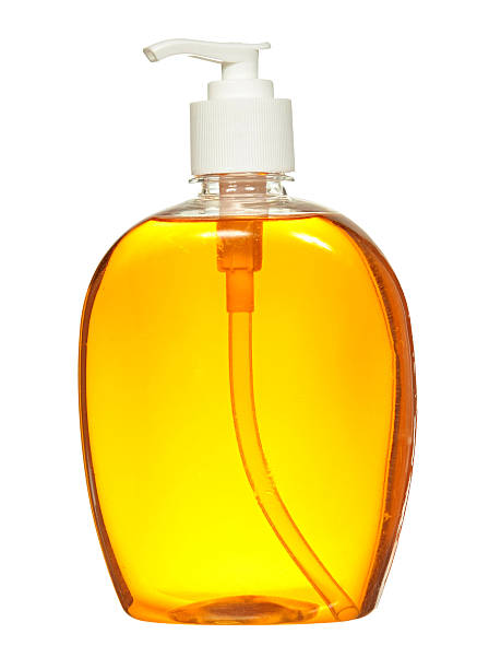 garrafa de plástico com sabão líquido em branco plano. shampoo - hair gel beauty and health isolated medicine - fotografias e filmes do acervo