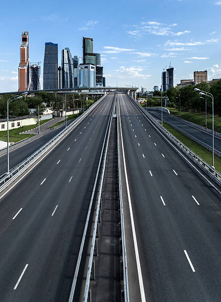 istock Highway to city 462295963