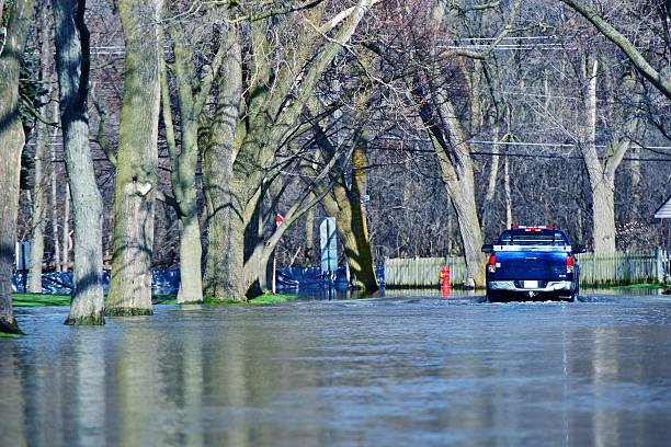 istock Flooded Suburb Street 462304243