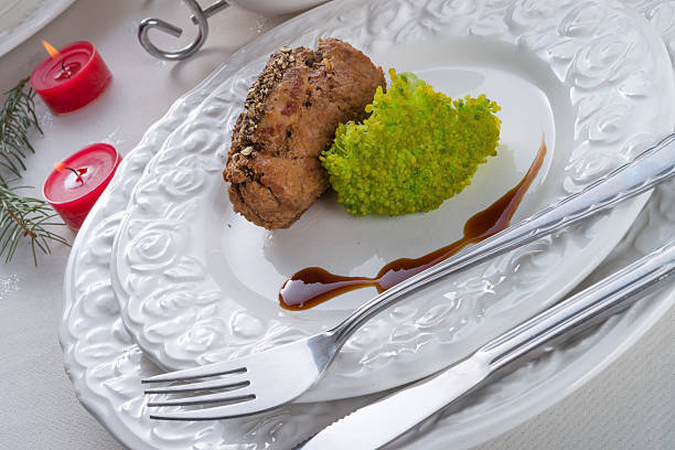 sabrosos ganado roulades - festessen fotografías e imágenes de stock