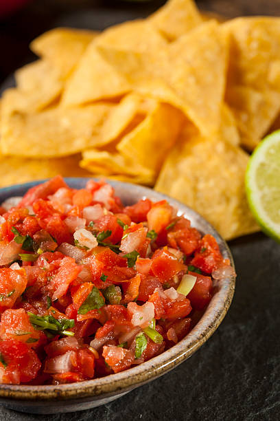 istock Homemade Pico De Gallo Salsa and Chips 462385299