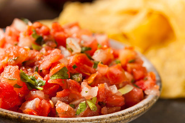 istock Homemade Pico De Gallo Salsa and Chips 462392967