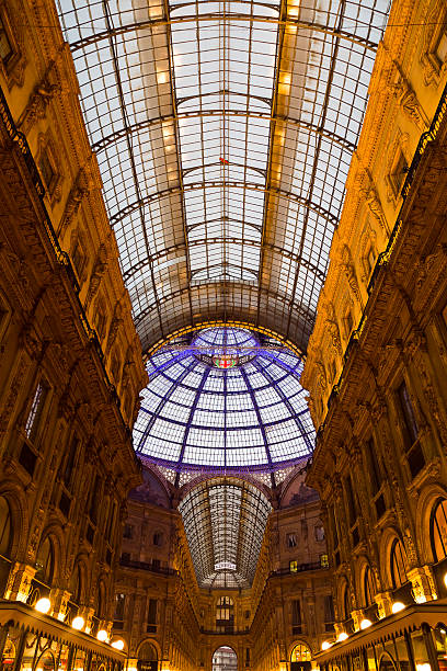 milan center galeria dome - dome milan italy architectural feature italy imagens e fotografias de stock